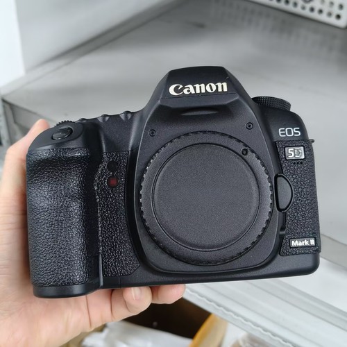 Canon eos mark - 5d,
