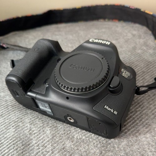 Canon eos mark iii 3mp - 5d, 22,3mp